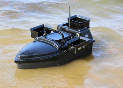 China Black shuttle bait boat Style rc model / remote control fishing boat for sale