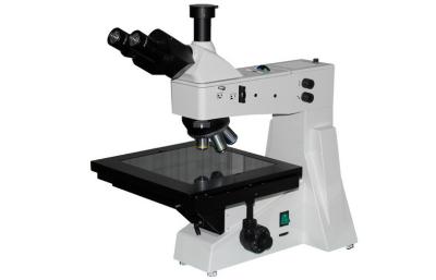 中国 ハロゲン ランプのDICおよび無限システムが付いている直立したTrinocularの金属顕微鏡 販売のため
