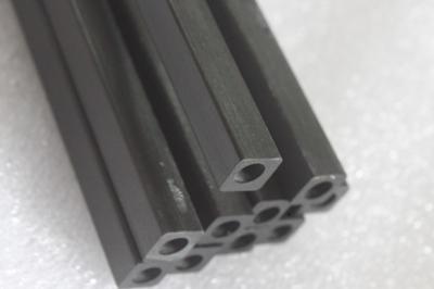 Chine 10 mm 20 mm tube carré en fibre de carbone rond à l'intérieur à vendre