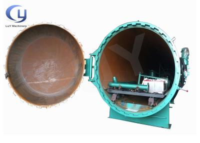 China Tipo horizontal de madeira automatizado da autoclave da fábrica de tratamento de Polo da pressão do controle à venda