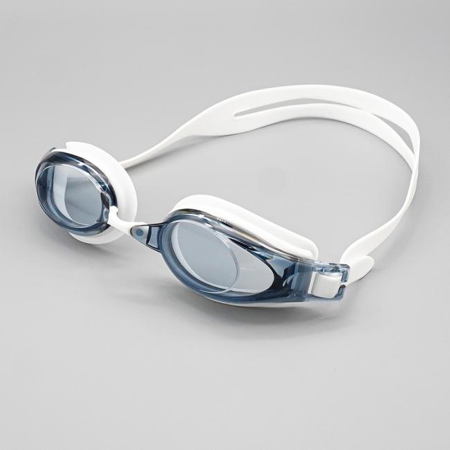 Swimming goggles in use
