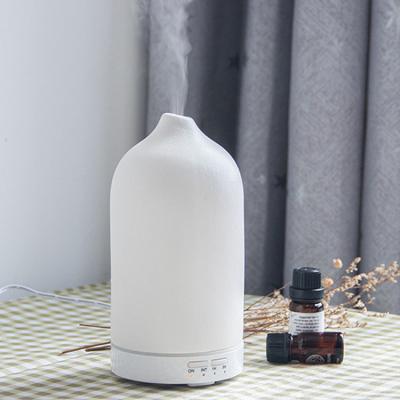 China Newest Different Colors Ceramic Electric Essential Humidifier Fragrance Home Ultrasonic Aroma Therapy Essential Oil Diffuser for sale