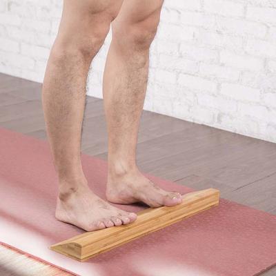 China Yoga Slant Board Calf Ankle Stretcher Wooden Non Slip Wedge Yoga Brick Fitness Accessories for sale