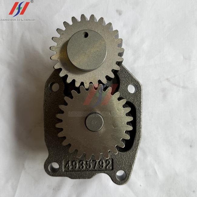 Diesel Engine Oil Pump Replacement Part 4935792 6D102 Oil Pump