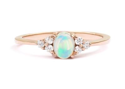 China Cobochon Cut 9K Gold Ring , 0.5ct Natural Opal Ring 5×7MM Size for sale