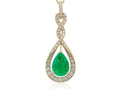 China Pear Cut 14K Gold Necklaces With Natural Green Emerald Tiny Diamond 6×8MM size for sale