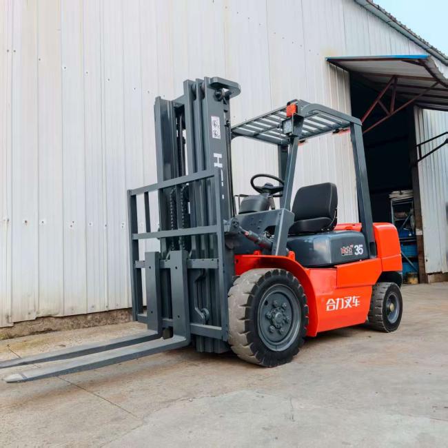 Used Heli 3.5-ton diesel forklift front view