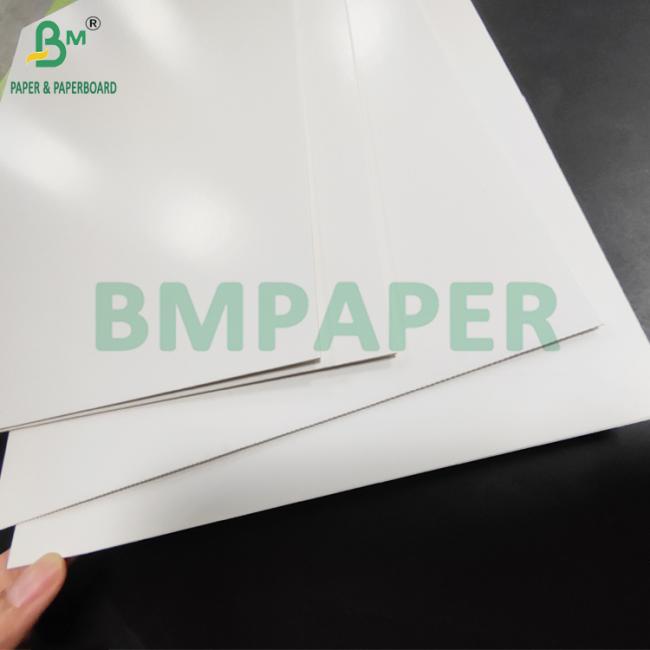 1MM 1.5MM White Coated Triplex Paper Board For Clothing Boxes 24 x 36inches 1MM 1.5MM White Coated Triplex Paper Board For Clothing Boxes 24 x 36inches