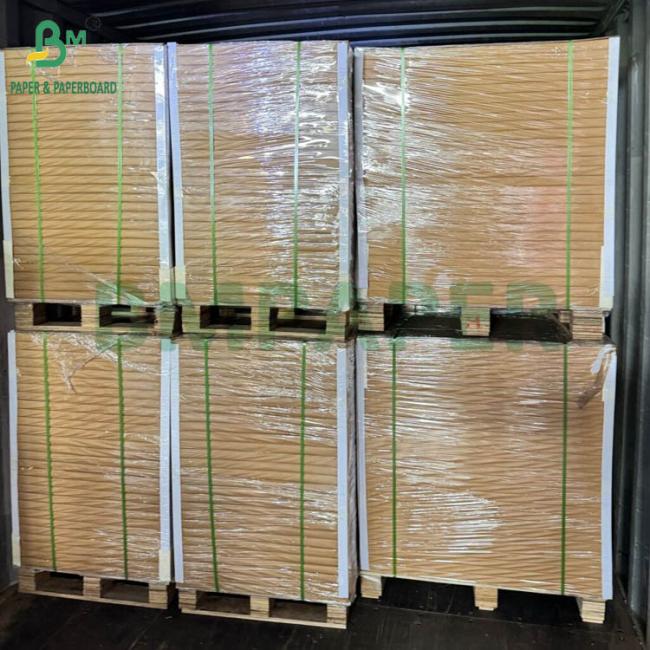 80gsm Parrot Green Woodfree Paper 25.5" X 38.5" Colour Paper Sheets 80gsm Parrot Green Woodfree Paper 25.5" X 38.5" Colour Paper Sheets