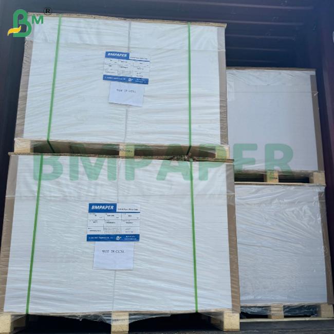 787 * 1092mm Uncoated Woodfree Paper Virgin Wood Paper Jumo Sheet 787 * 1092mm Uncoated Woodfree Paper Virgin Wood Paper Jumo Sheet