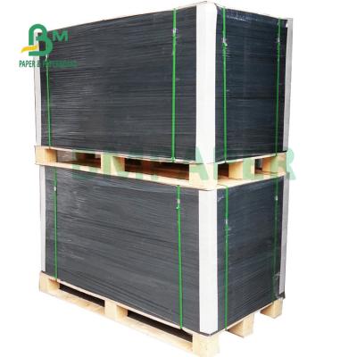 Chine 300 gm 350 gm Papier noir uniforme pour les étiquettes 70 x 100 cm Haute rigidité à vendre