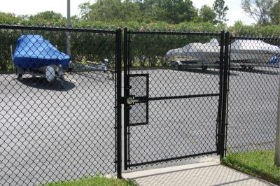 中国 Commercial chain link fence gates Residential chain link fence swing gate 販売のため