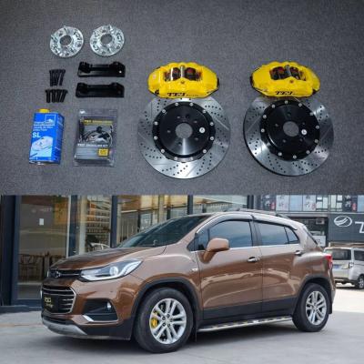 China 4 Piston Racing Caliper Chevrole Big Brake Kit 355*28 MM High Carbon Disc Racing And Brake Pads For Trax 17 Inch Rim for sale