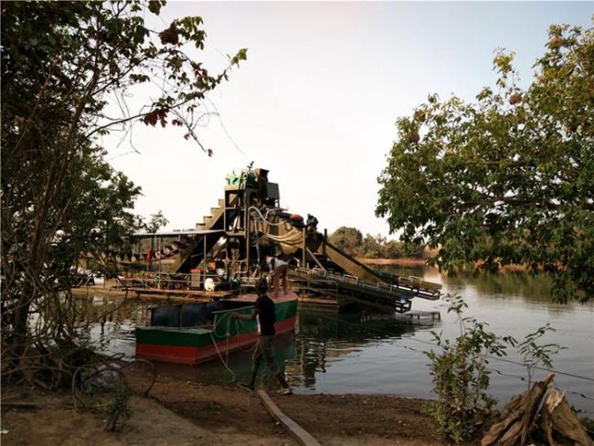 Large-scale dredging operation
