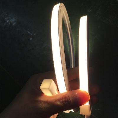 China Flexible Silicone Fluorescent Neon Strip Light 12W 24V  IP65 en venta