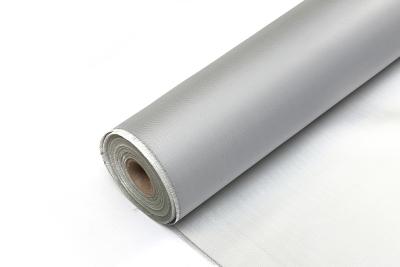 China Tela ignífuga 550C del paño incombustible de la fibra de vidrio de la cortina de humo en venta