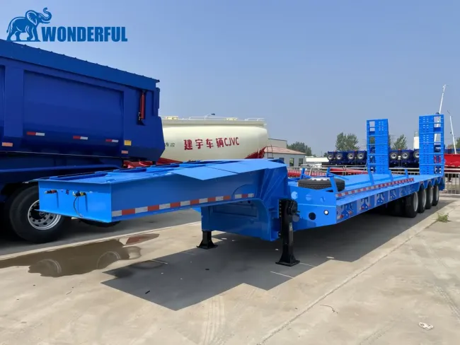 Innovative 4 Axle 40ton Rollback Transporter Second Hand Special Capacity Deck Heavy Machinery Semi Low Loader Bed Flatbed Lowbed Lowboy Truck Trailer