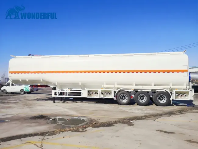 High Volume 4 Axle Tank Industries Equipment Alley Tractor Steel Cargo Box Project Fossil Enclosed Holder Diesel Regulation Palm Oil Fuel Tanker Truck Trailer