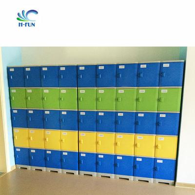 China Heavy Duty ABS Plastic Storage Locker Manual Lock For Staff Rooms en venta