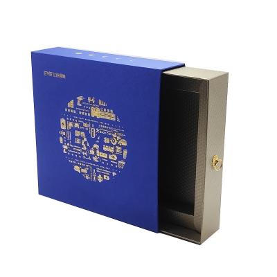 Китай Эко-футболка Упаковочные коробки Переработанный ящик Выдвижной ящик для упаковки одежды Картонная подарочная коробка с бумажным пакетом продается
