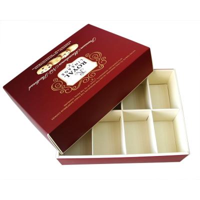 China Eco-friendly Square Red Printed Recycled Cardboard Paper Gift Boxes for Moon Cake Cookies Chocolate Packaging for sale