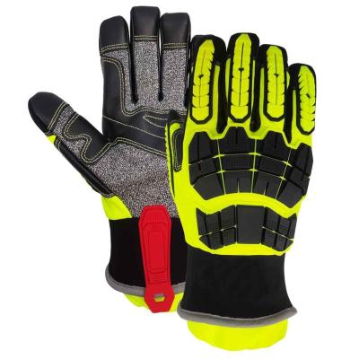 China Tear Resistant Rescue Extrication Gloves Great Waterbarrier Liner Retention for sale