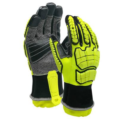 China El estándar 3X44EP cortó los guantes resistentes del trabajo para el rasgón del trabajo de la chapa resistente en venta