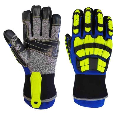 China Impact Protection A8 Cut Resistant Gloves / Fire Extrication Gloves for sale