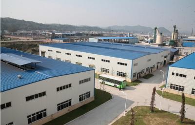 China Los paneles de bocadillo con marco de acero prefabricados de los edificios de la erección rápida en venta