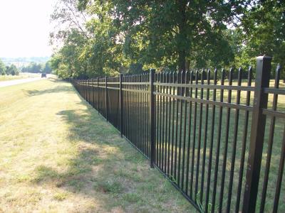 China Home Garden Powder Coated Top Spear Tubular Metal Fence for sale