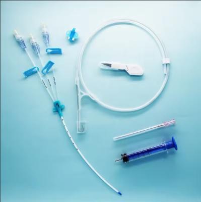 中国 Central venous catheter triple lumen medical CVC kit for medication administration andMonitoring central venous pressure 販売のため