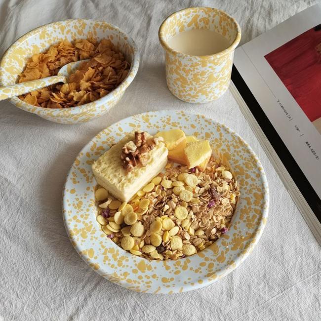 OEM Directly Eco-Friendly Enamel Dinnerware Set Colorful Marble Coating Metal Steel Mug/Bowl/Plate Set