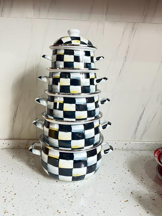 Wholesale 18/20/22/24/26cm Enamel Turkish Style Casserole Pot Stew Pot White Enamel Coating with Full Decal Enamel Cooking Pot