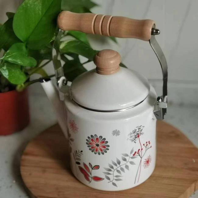 Enamel Cooling Kettle with Wooden Handle