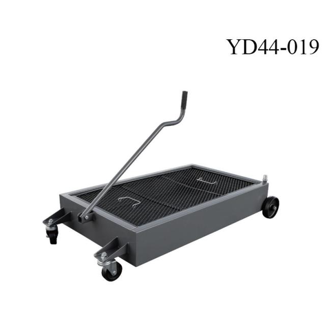 YD44-019/020 15-Gallon Truck Oil Drainer in use