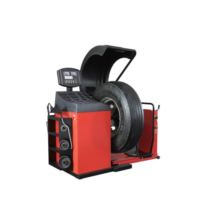 YD83-004 Wheel Balancer in operation