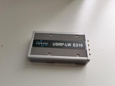 China Embedded USRP SDR Software Defined Radio E310 Ettus Light Weight Small Size for sale