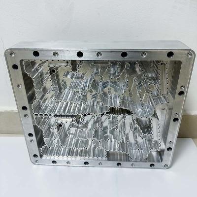 China Cavidad de la aleación de aluminio de las piezas del CNC del estruendo del GB que muele para las comunicaciones en venta
