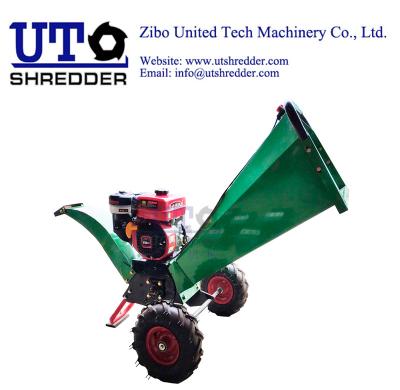 China OEM Compact Gasoline Engine Mobile Wood Chipper From UT Machinery Be Customized Green Waste Shredding Chipper Easy Use for sale