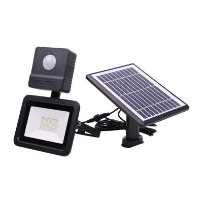 China Outdoor Solar Security Floodlight With Motion Sensor 3 Meters Cable for sale
