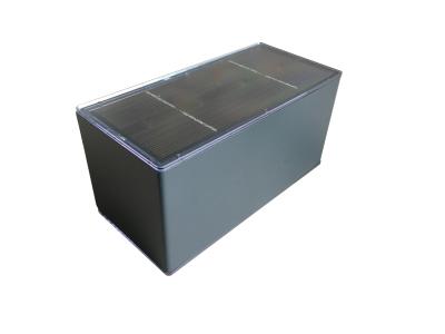 中国 簡潔な立方体太陽動力を与えられた壁に取り付けられたライト無煙炭100つの内腔 販売のため