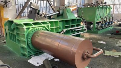 China Scrap Tubes Car Bodies Shell Baling Press Machine Waste Metal Baler 2-3ton/h Capacity 37kW à venda