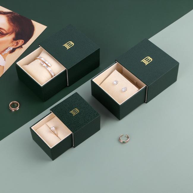 Cardboard Folding Gift Box Valentine's Kraft Paper Jewelry Gift Box Luxury