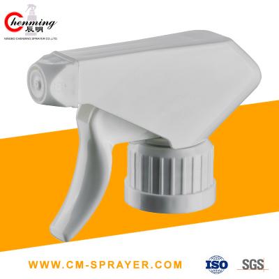China 28-400 White Pp Plastic Trigger Sprayer Nozzles Tops For 32 Oz Bottles Square Head for sale