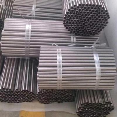 Chine Tubes en titane pur Gr1 OD6mm X 1mm OD8mm X 1mm prêts en stock pour le cintrage à vendre