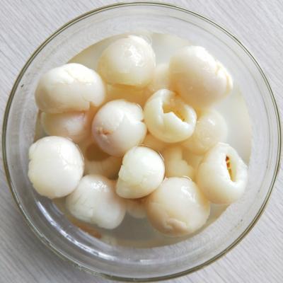 China Creamy White Color Chinese Lychee Canned Tropical Fruit 14-17% Brix for sale