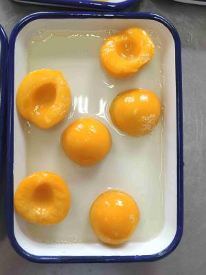 Китай OEM исключает пятна темноты законсервировал половины персика в сиропе продается