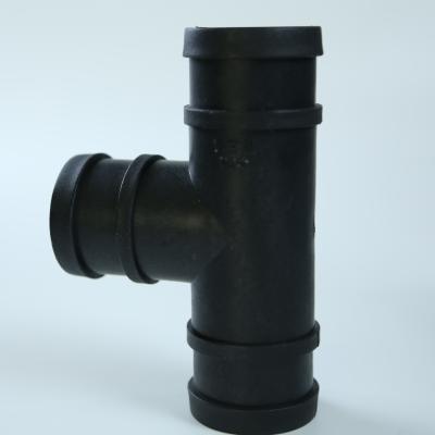 China Eco Friendly Irrigation Pipe Tee Water Saving 1 Inch Pipe T Connector for sale