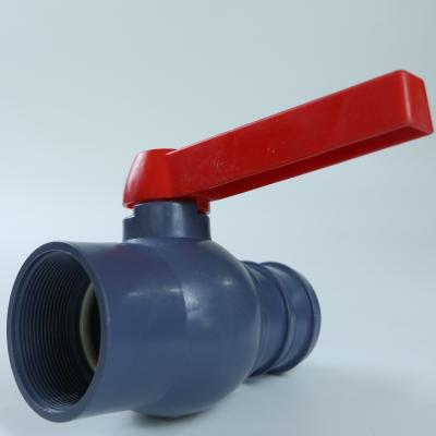 China En el caso de las válvulas de bolas de doble unión de PVC, el monofilamento ahorra agua. en venta