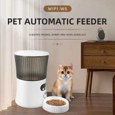 中国 Glomarket Smart Tuya Pet Automatic Feeder Wifi 6L Dog Cat Food App Remote Control with Camera Pet Automatic Feeder 販売のため
